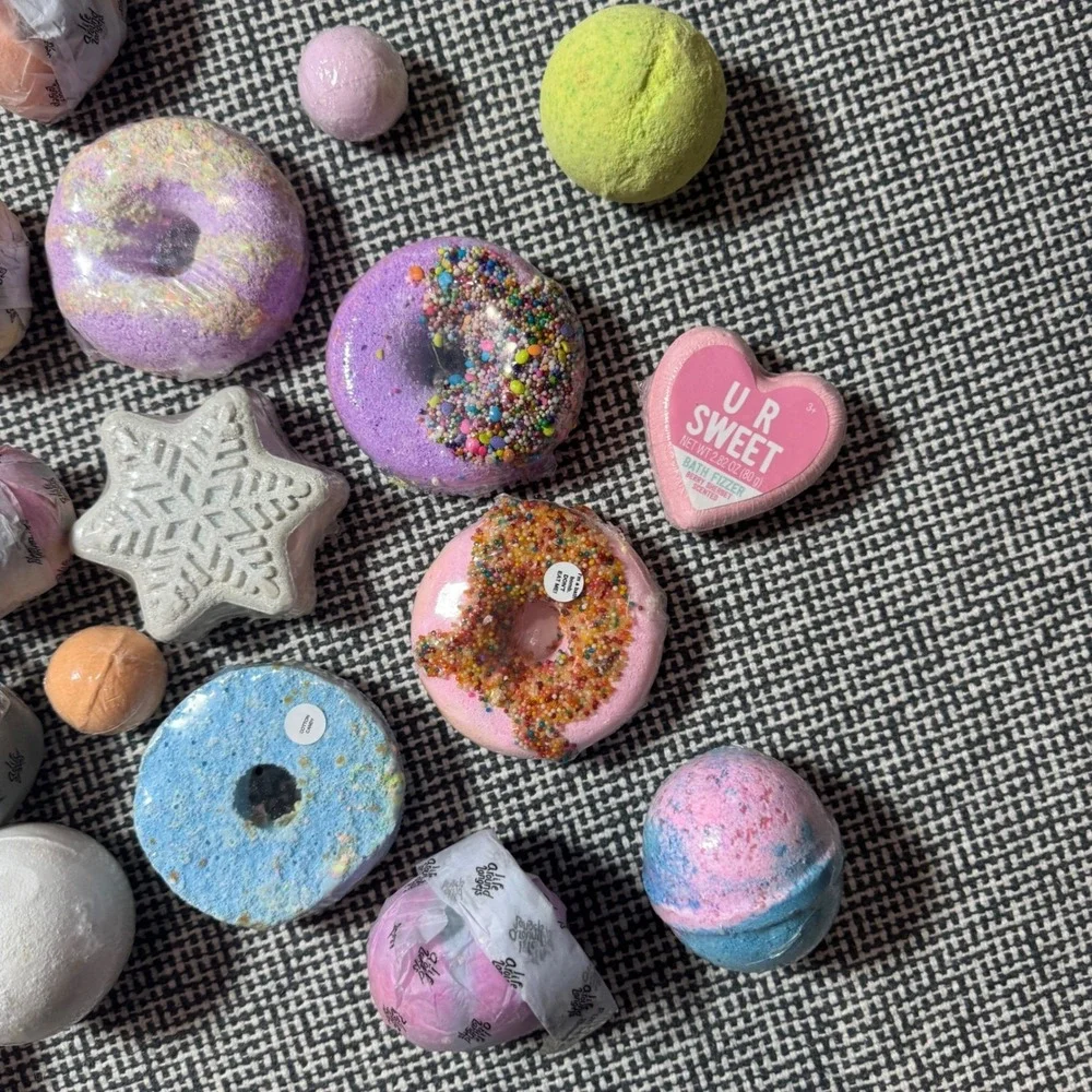 20pc Bath Bomb Multiple Brands & Shapes Set With Bag Mixed Scents
